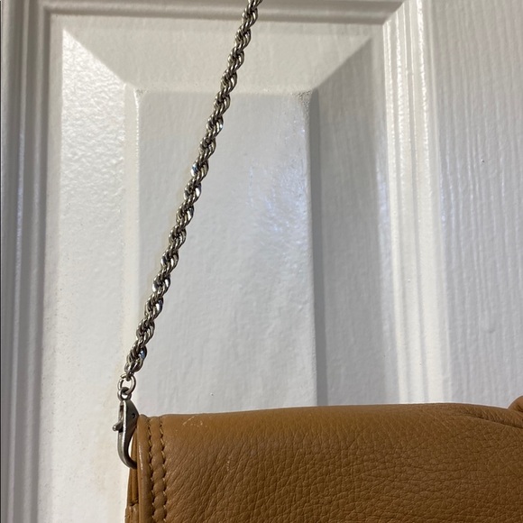 Tahari bag - Picture 4 of 6
